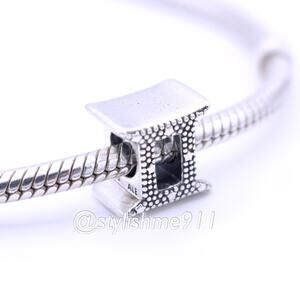 Authentic PANDORA Sparkling Gemini Zodiac Sign Charm - 798428C01
